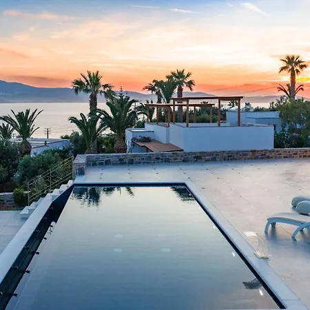 Poolside Retreat - Sea View & Calm Escape - Pearl Apartamento